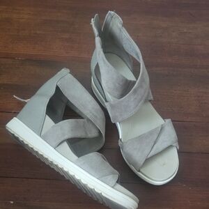 Dr. Scholl's Gray Sandals with Minimalist Design